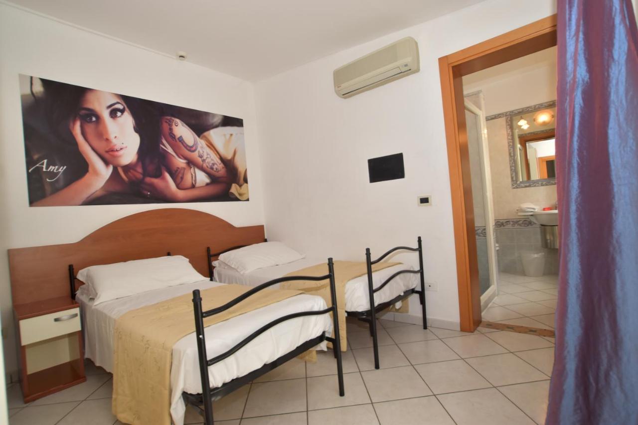 Hotel Villa Del Parco Rimini Eksteriør billede
