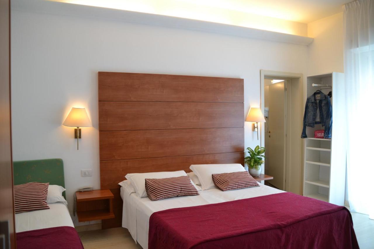Hotel Villa Del Parco Rimini Eksteriør billede