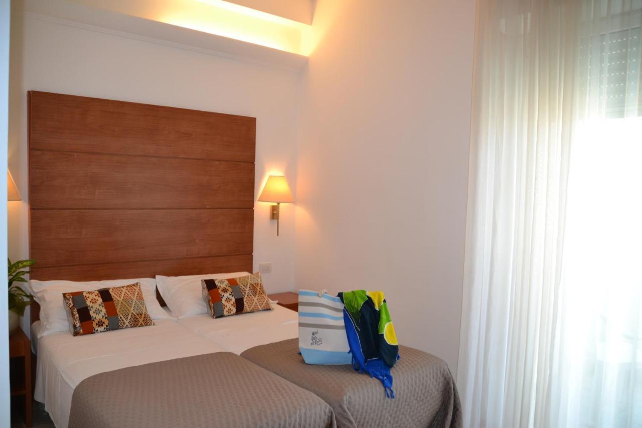 Hotel Villa Del Parco Rimini Eksteriør billede