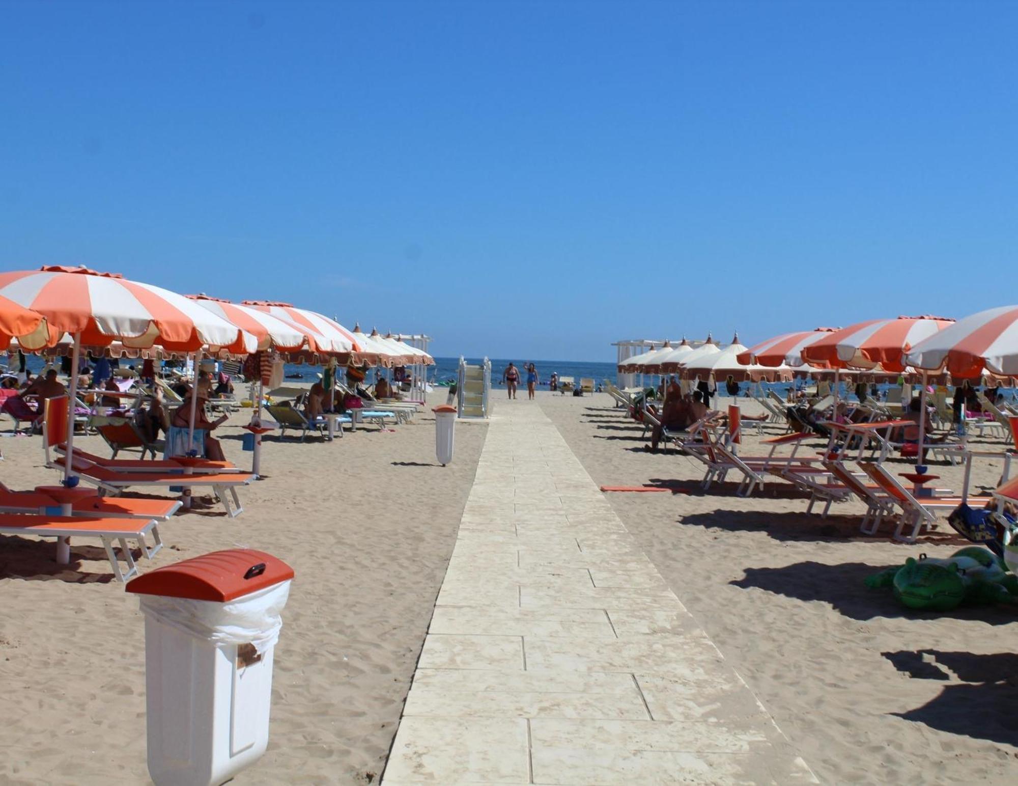 Hotel Villa Del Parco Rimini Eksteriør billede