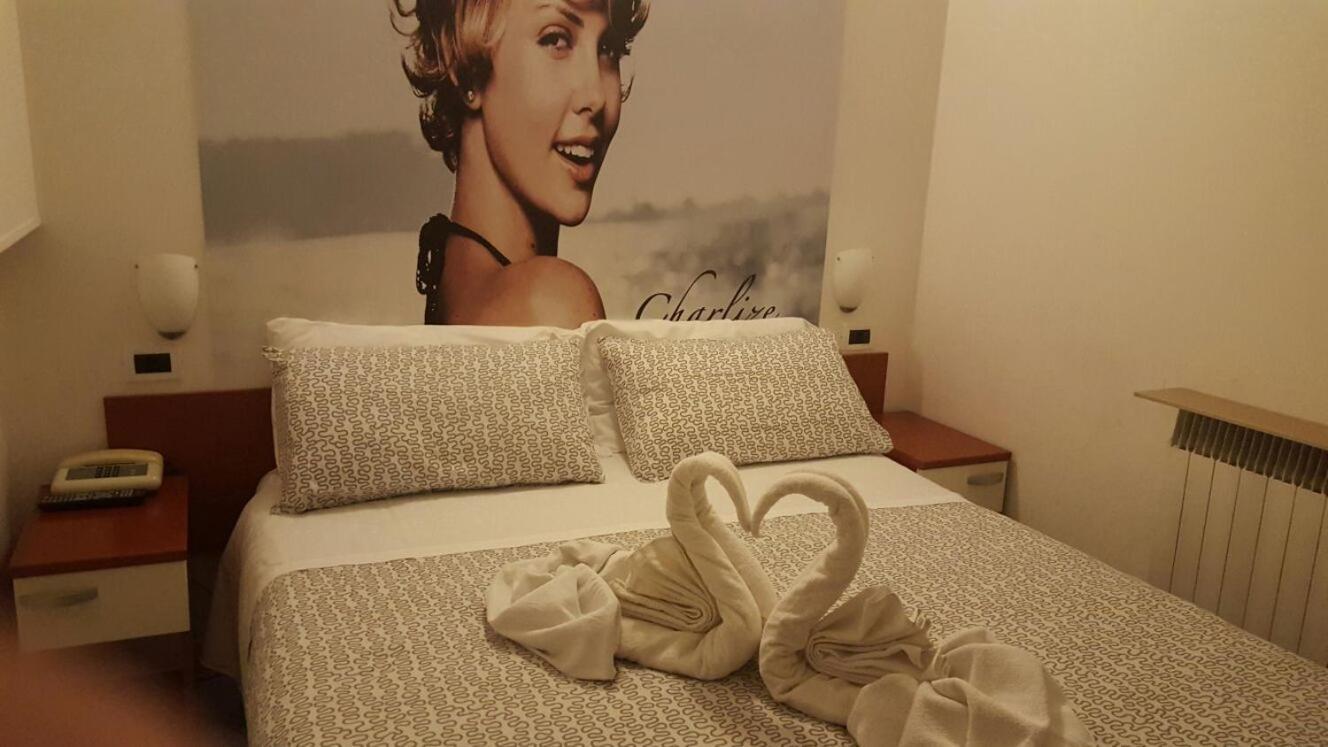 Hotel Villa Del Parco Rimini Eksteriør billede