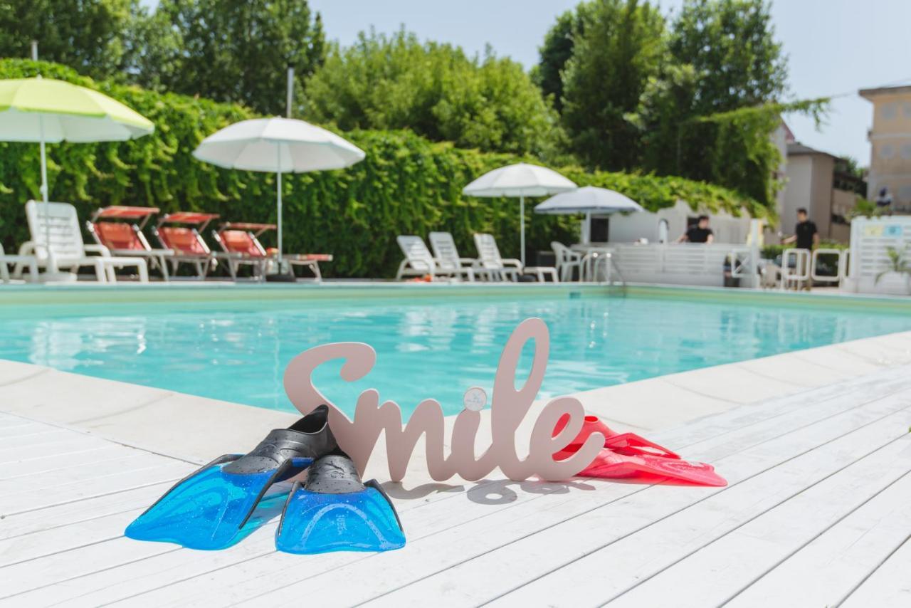 Hotel Villa Del Parco Rimini Eksteriør billede